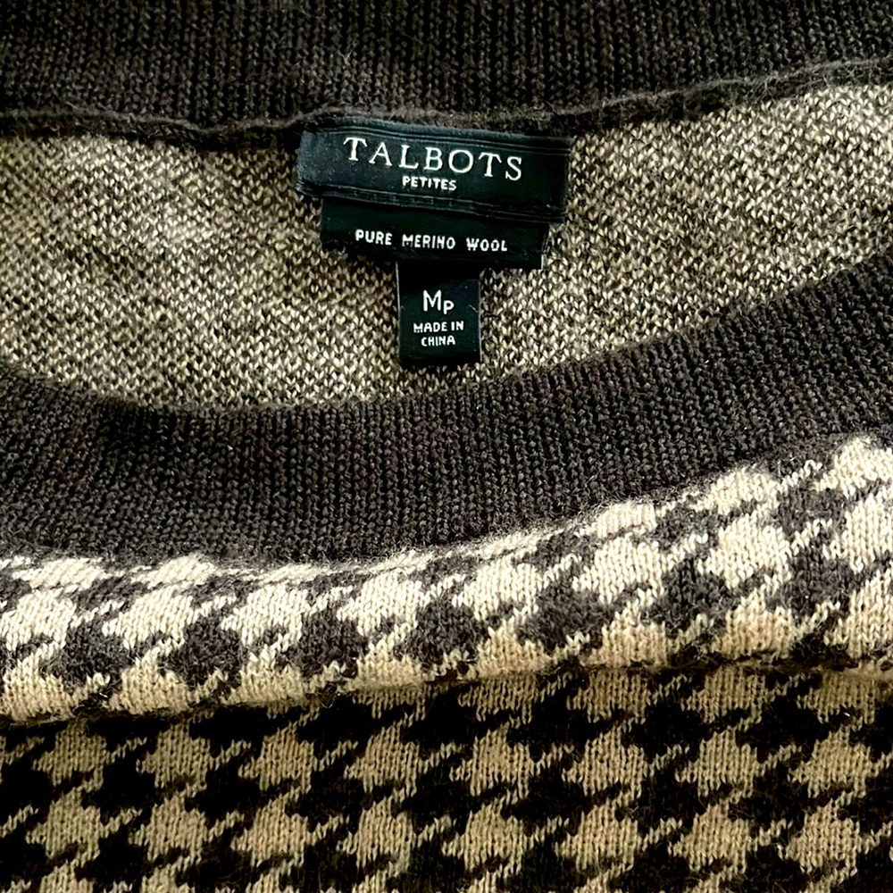 Talbots soft merino wool sweater - Picture 2 of 8